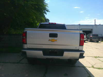 2016 Chevrolet 1500 Crew Cab, $18998. Photo 4