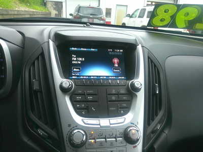 2013 Chevrolet Equinox, $3295. Photo 10