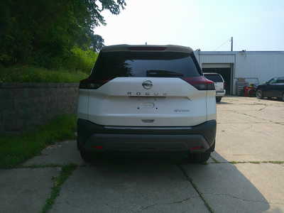 2021 Nissan Rogue, $10998. Photo 4