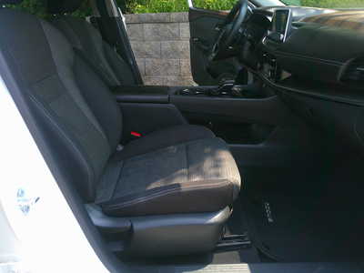 2021 Nissan Rogue, $10998. Photo 7