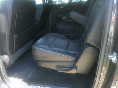 2018 Chevrolet Suburban, $12998. Photo 6