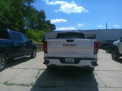 2023 GMC 1500 Crew Cab, $57998. Photo 4