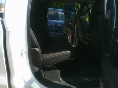 2023 GMC 1500 Crew Cab, $57998. Photo 8