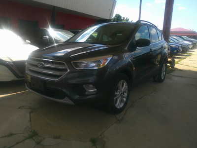 2018 Ford Escape, $6998. Photo 2