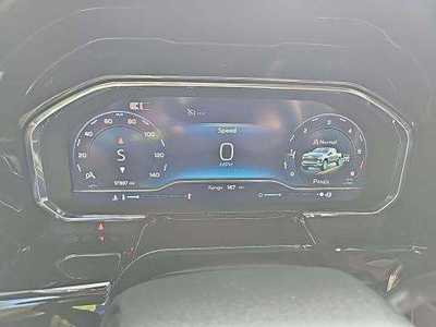 2024 Chevrolet 1500 Crew Cab, $48998. Photo 5