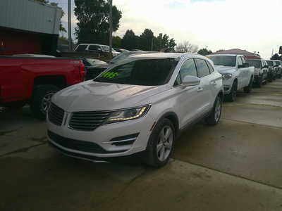 2016 Lincoln MKC, $8495. Photo 2