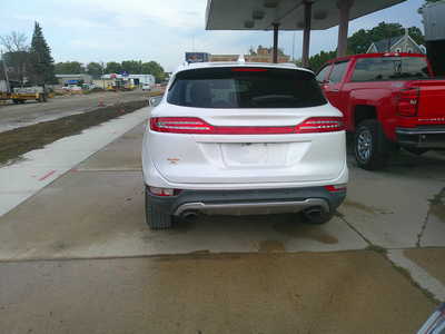 2016 Lincoln MKC, $8495. Photo 4