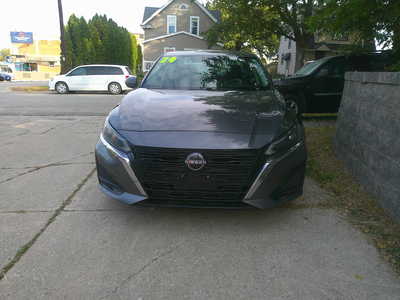 2024 Nissan Altima, $11995. Photo 3