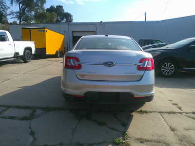 2012 Ford Taurus, $3995. Photo 4