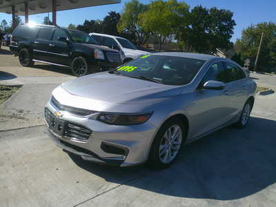 2018 Chevrolet Malibu, $6995. Photo 2