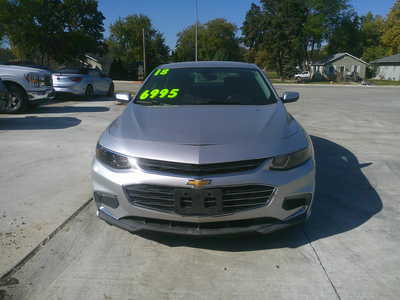 2018 Chevrolet Malibu, $6995. Photo 3