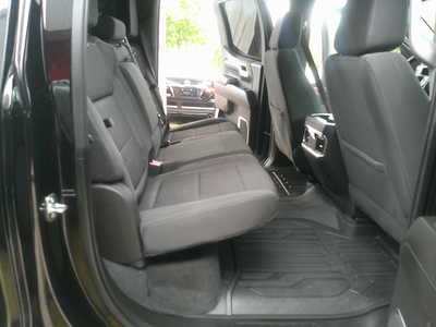 2022 GMC 1500 Crew Cab, $34995. Photo 8