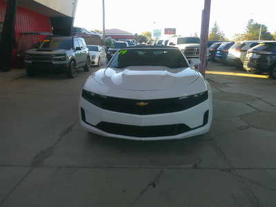 2019 Chevrolet Camaro, $14998. Photo 3