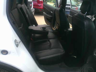 2011 Chrysler 200, $4495. Photo 8