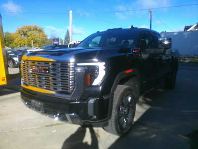 2024 GMC 2500 Crew Cab, $60998. Photo 1