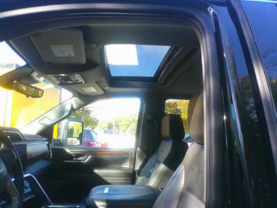 2024 GMC 2500 Crew Cab, $60998. Photo 12