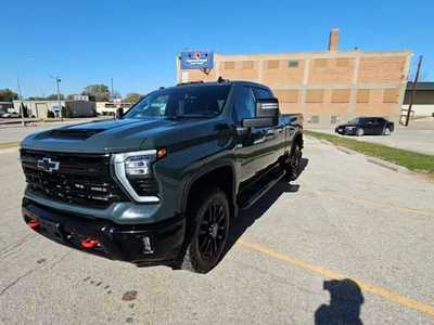 2025 Chevrolet 2500 Crew Cab, $58998. Photo 2
