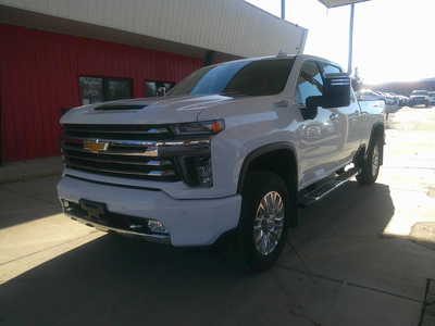 2023 Chevrolet 2500 Crew Cab, $55995. Photo 2