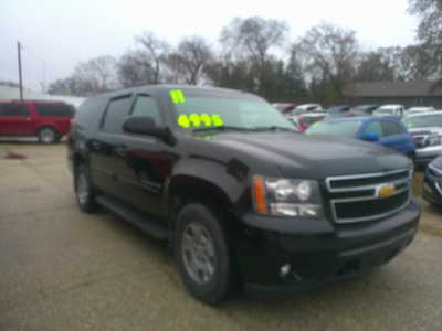 2011 Chevrolet Suburban, $4995. Photo 1