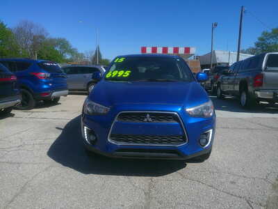 2015 Mitsubishi Outlander, $6995. Photo 4