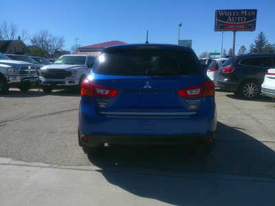 2015 Mitsubishi Outlander, $6995. Photo 5