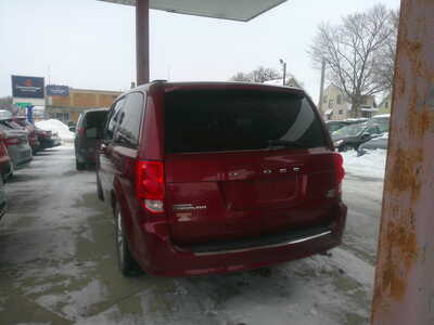 2016 Dodge Caravan, Grand, $6995. Photo 4