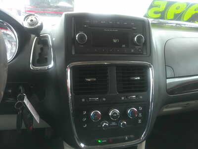 2016 Dodge Caravan, Grand, $6995. Photo 11