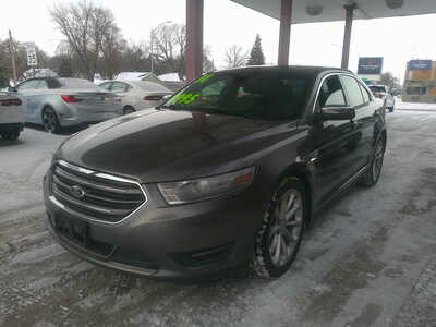 2014 Ford Taurus, $8995. Photo 2