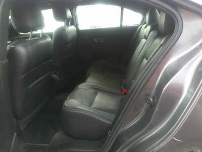 2014 Ford Taurus, $8995. Photo 6