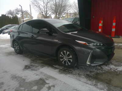 2020 Toyota Prius, $15500. Photo 1