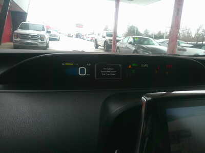 2020 Toyota Prius, $15500. Photo 9