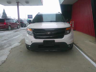 2013 Ford Explorer, $10995. Photo 3