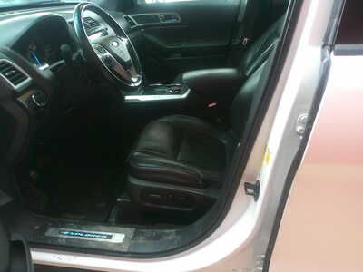 2013 Ford Explorer, $10995. Photo 5