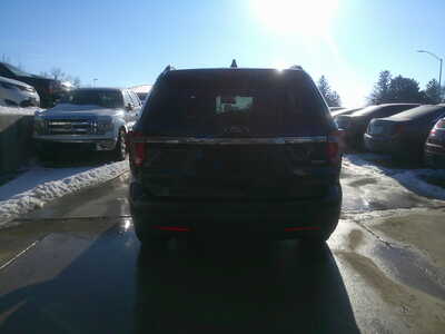 2017 Ford Explorer, $9995. Photo 4