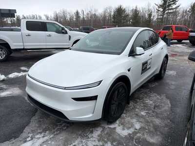 2026 Tesla Model Y, $39995. Photo 1
