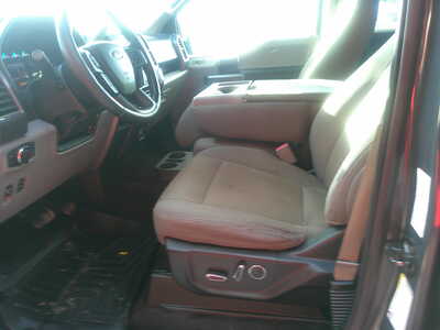 2017 Ford F150 Crew Cab, $11995. Photo 5