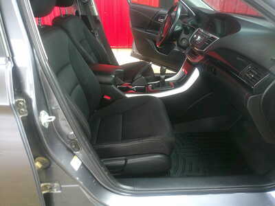 2013 Honda Accord, $5995. Photo 8