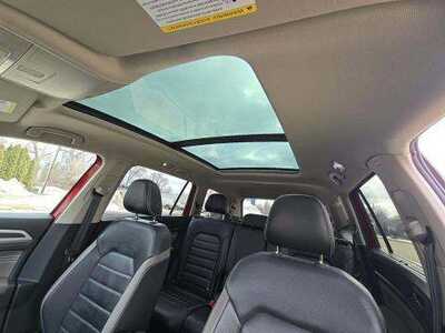 2021 Volkswagen Atlas, $26995. Photo 3