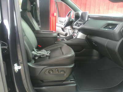 2023 Chevrolet Tahoe, $32995. Photo 8