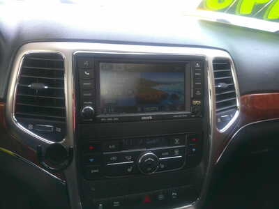 2011 Jeep Grand Cherokee, $5995. Photo 11