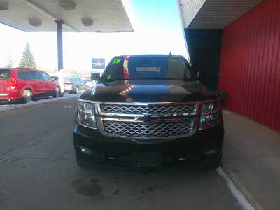 2018 Chevrolet Tahoe, $17800. Photo 4