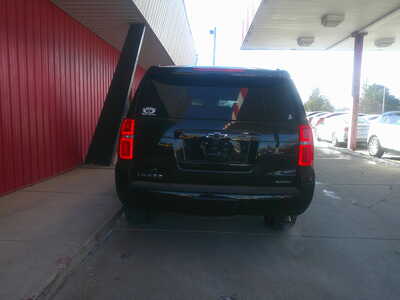 2018 Chevrolet Tahoe, $17800. Photo 5