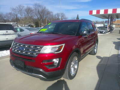 2016 Ford Explorer, $9998. Photo 3