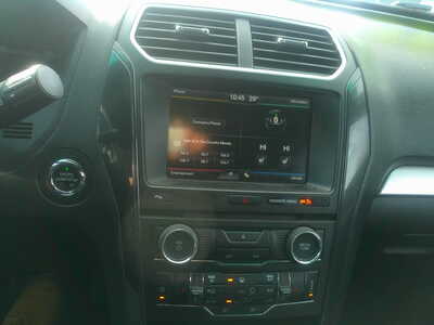 2016 Ford Explorer, $9998. Photo 11