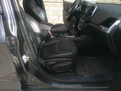 2015 Jeep Cherokee, $8995. Photo 8