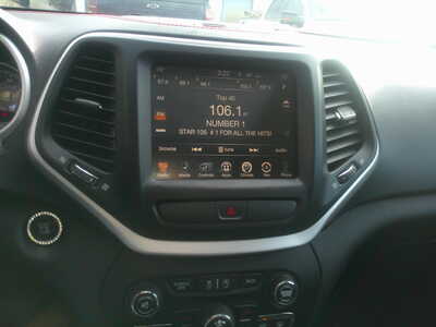 2015 Jeep Cherokee, $8995. Photo 11