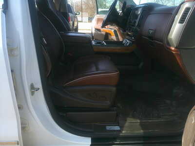 2015 Chevrolet 2500 Crew Cab, $18500. Photo 8