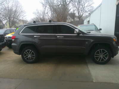 2018 Jeep Grand Cherokee, $10895. Photo 1