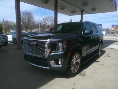 2021 GMC Yukon, $31995. Photo 3