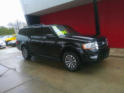 2017 Ford Expedition EL, $9995. Photo 2